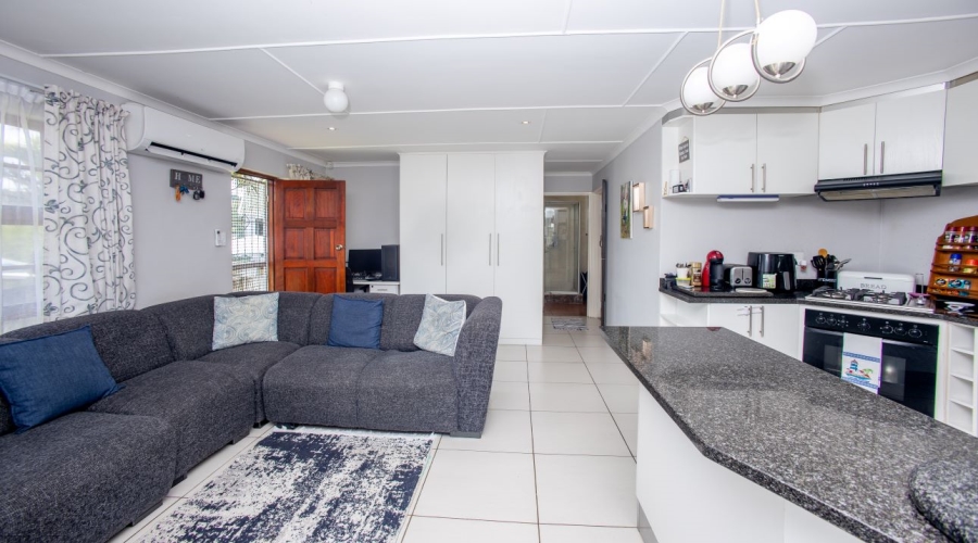 2 Bedroom Property for Sale in Abbotsford Eastern Cape